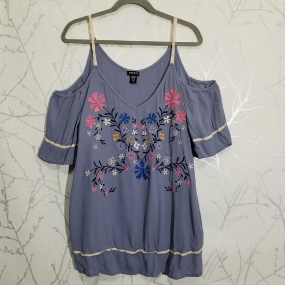 Torrid Blue Floral Embroidered Cold Shoulder Top - Picture 2 of 4